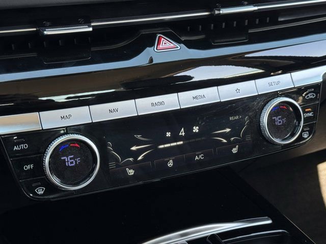 Used 2023 Genesis G80 2.5T image 19