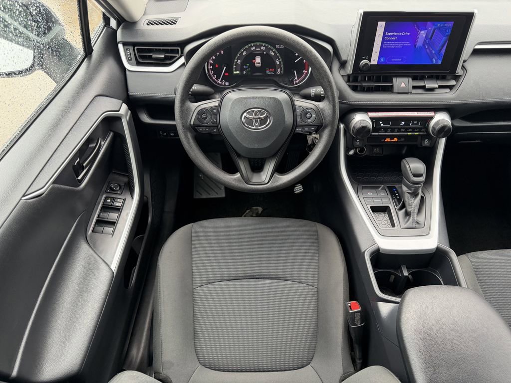 Used 2025 Toyota RAV4 LE FWD image 14