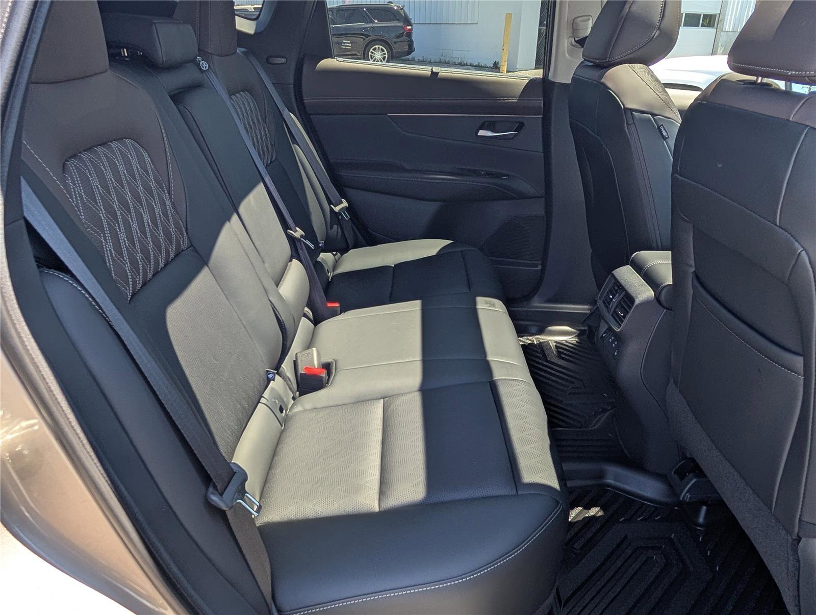 Used 2025 Nissan Murano Platinum w/ Cargo Package AWD/4WD image 11