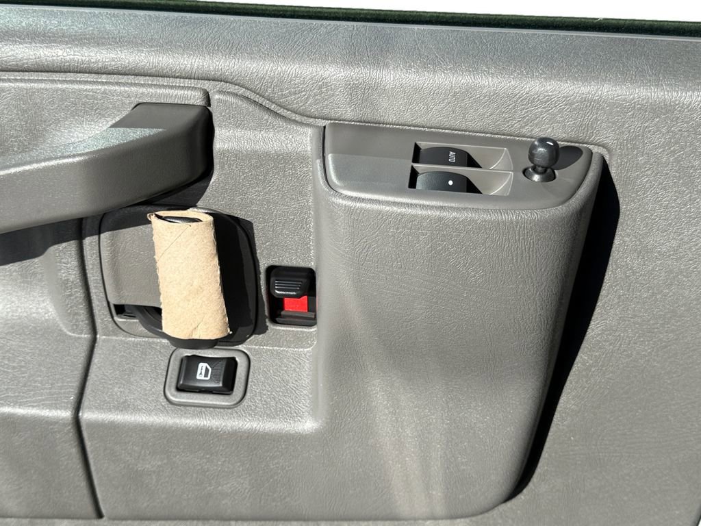 New 2026 Chevrolet Express 3500 LT w/ LT Preferred Equipment Group RWD image 11