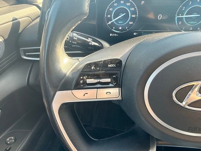 Used 2021 Hyundai Elantra Limited image 25