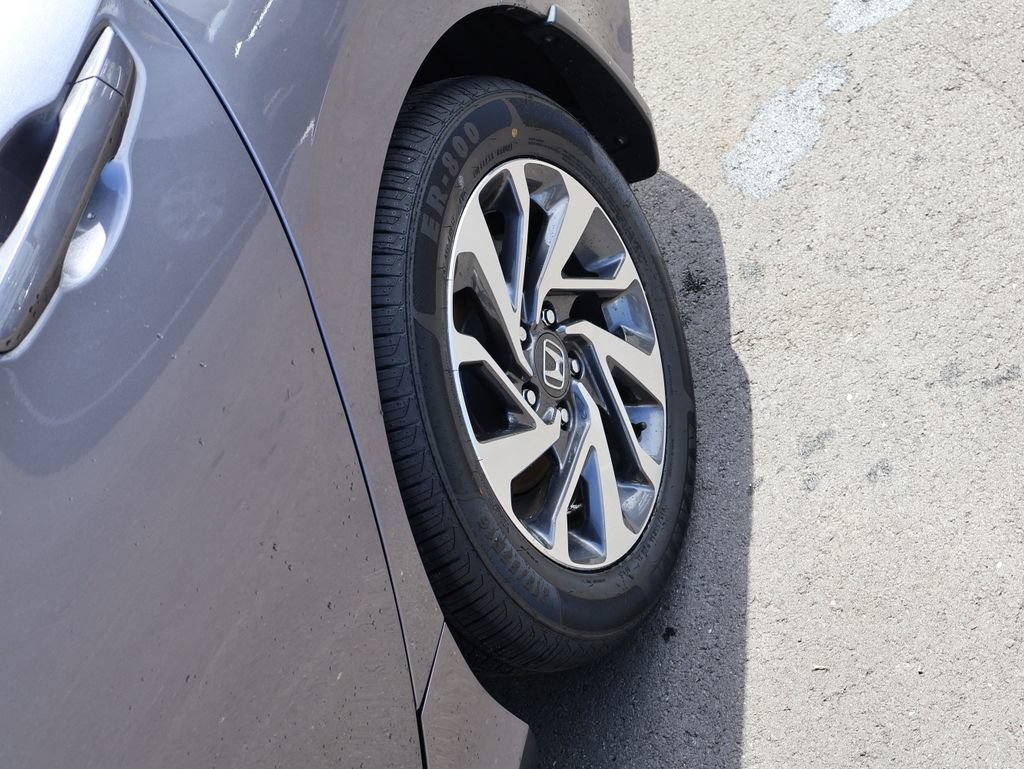 Certified 2018 Honda Civic EX image 31