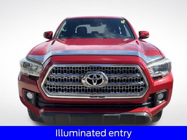 Used 2017 Toyota Tacoma TRD Off-Road image 10