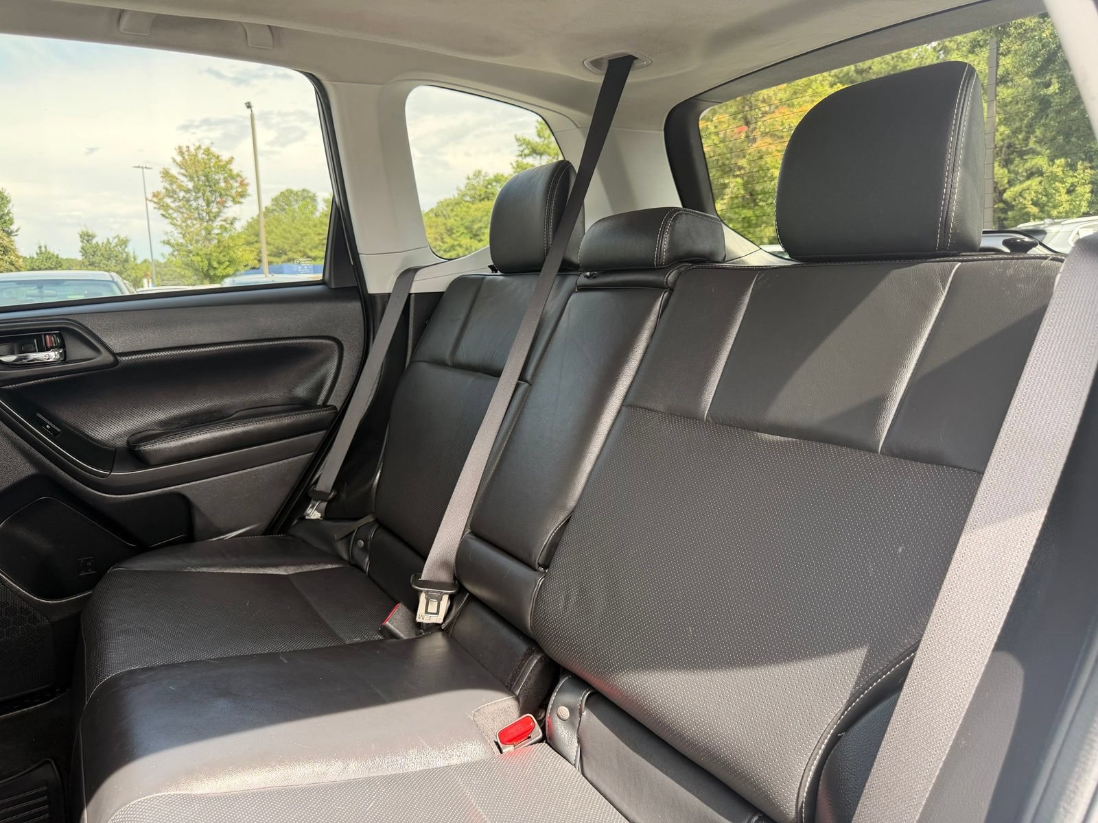 Used 2015 Subaru Forester 2.5i Limited AWD/4WD image 28