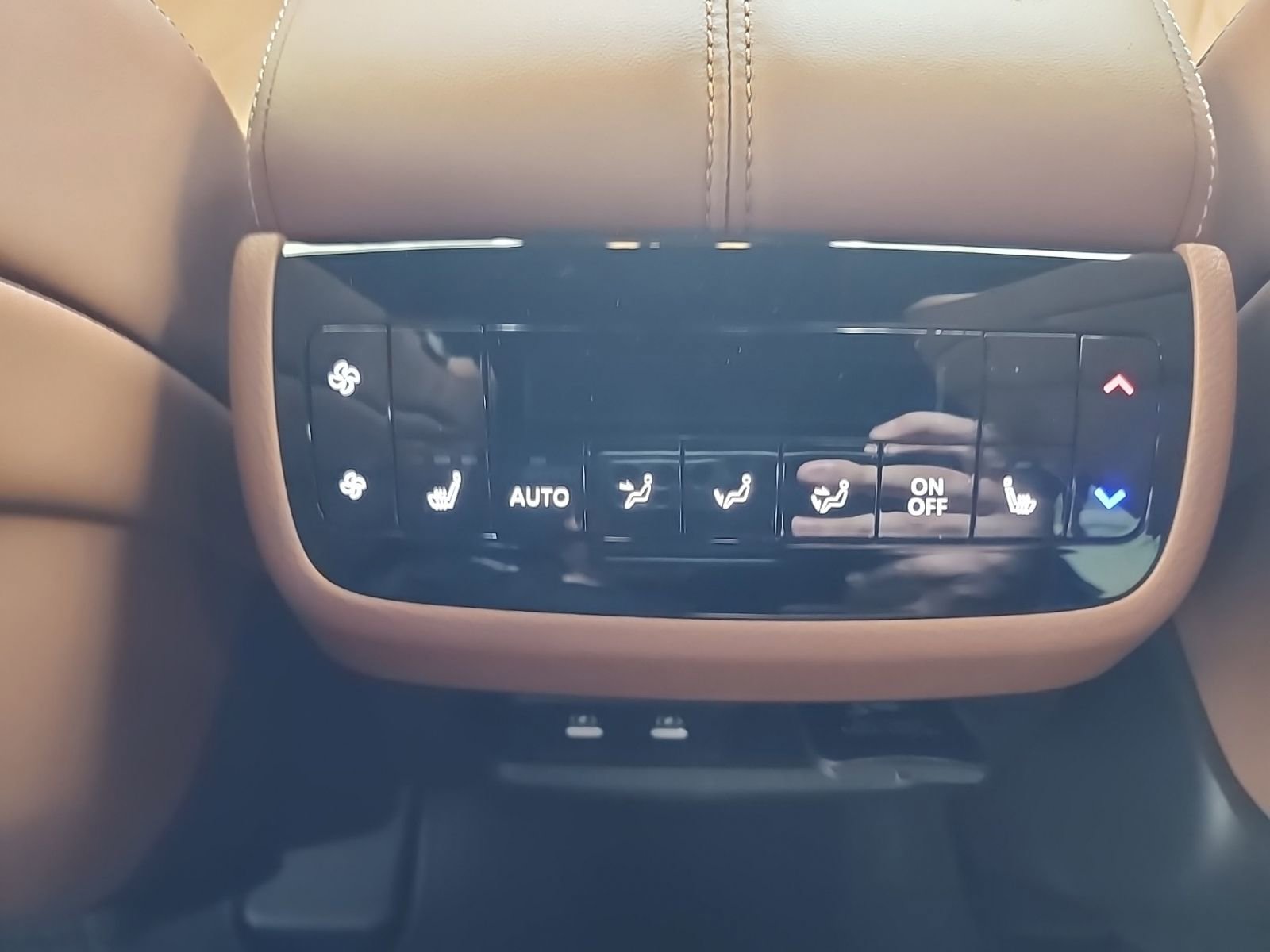 New 2026 INFINITI QX60 Autograph w/ Dark Cargo Package image 27