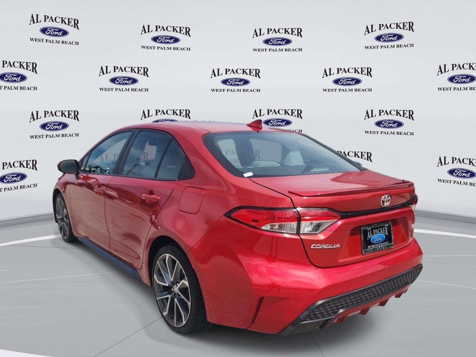 Used 2021 Toyota Corolla SE FWD image 3