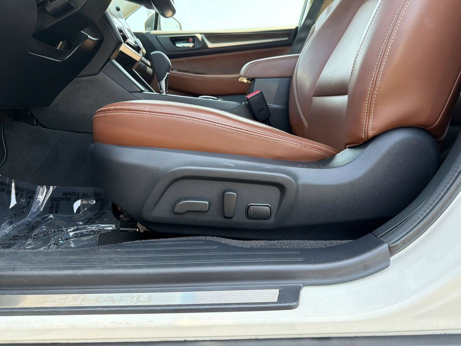 Used 2019 Subaru Outback 2.5i Touring w/ Popular Package #3A AWD/4WD image 14