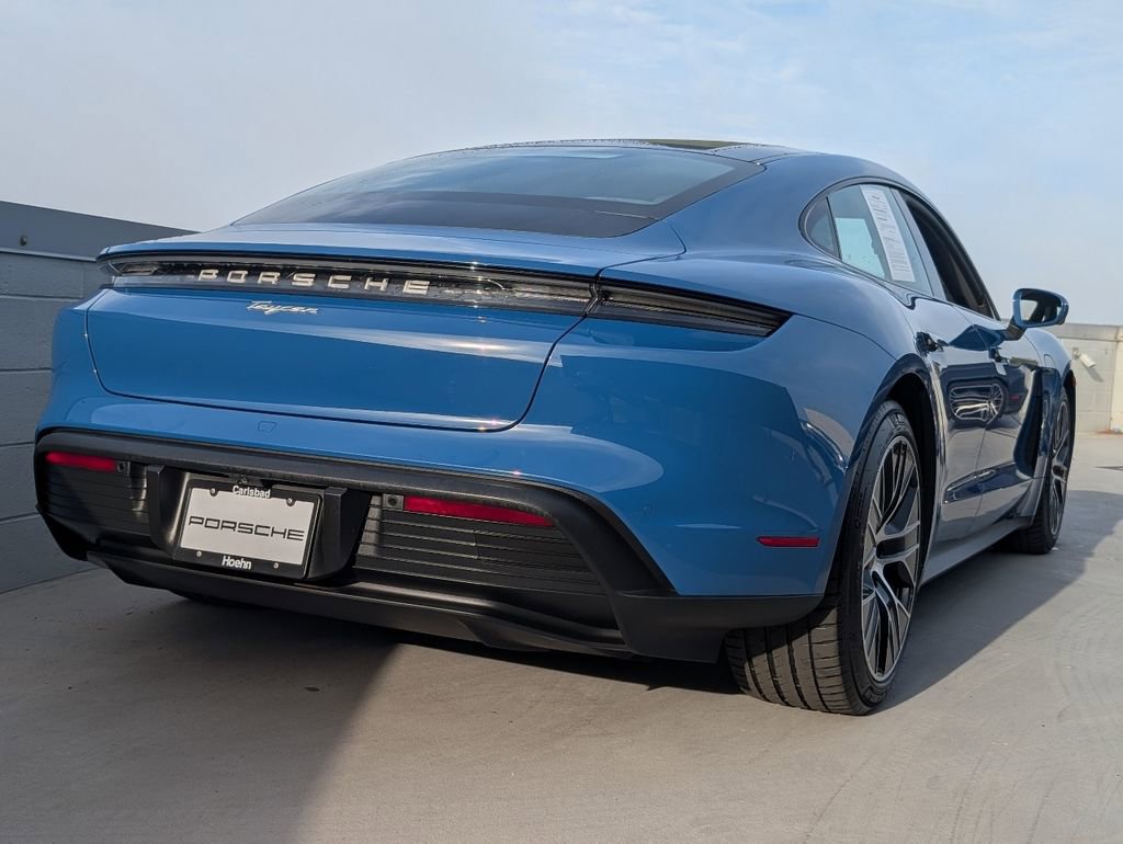 Used 2024 Porsche Taycan image 23