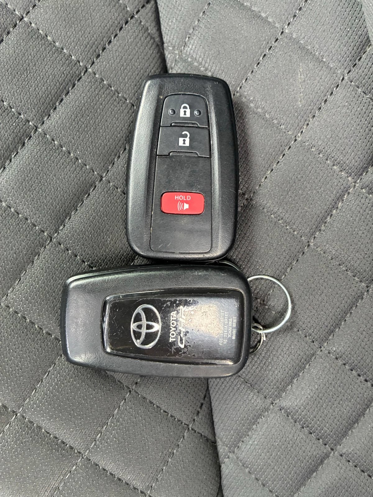 Used 2020 Toyota C-HR XLE FWD image 13