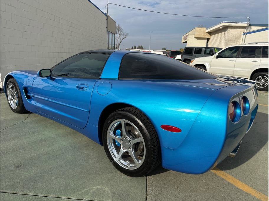 Used 2000 Chevrolet Corvette Coupe w/ Memory Pkg image 11