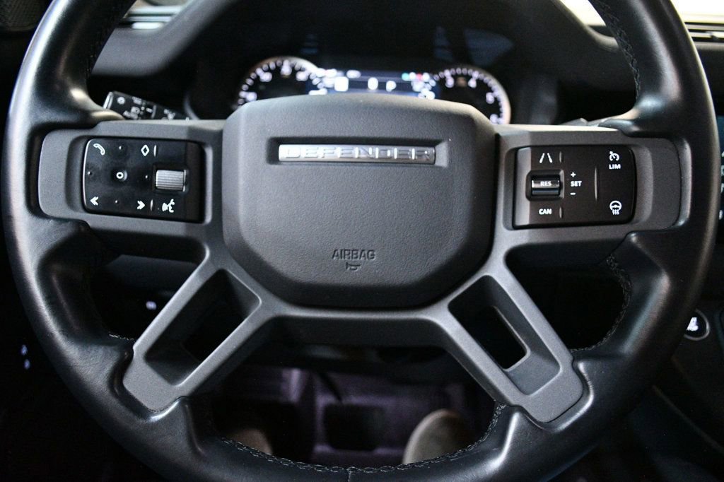 Used 2023 Land Rover Defender 110 X-Dynamic SE image 39