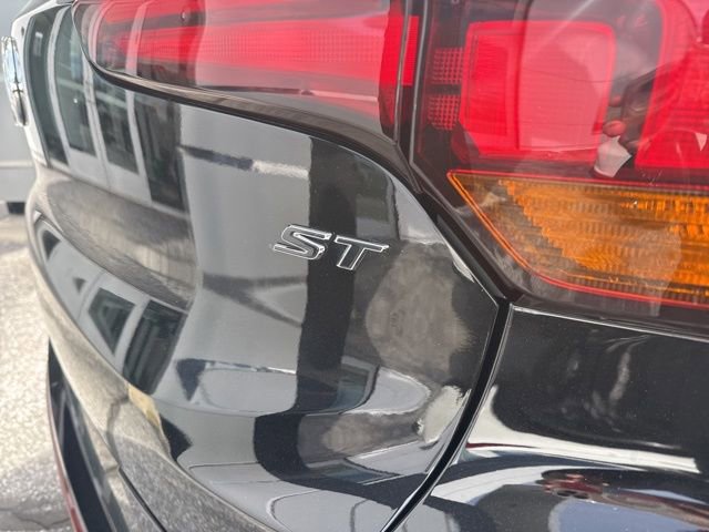 Used 2023 Buick Encore GX Select w/ Sport Touring Package image 10