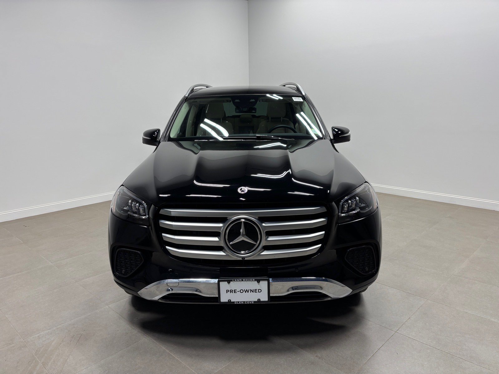 Used 2024 Mercedes-Benz GLS 450 4MATIC image 3