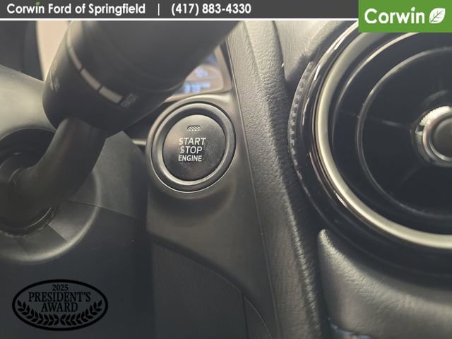Used 2019 Toyota Yaris LE FWD image 28