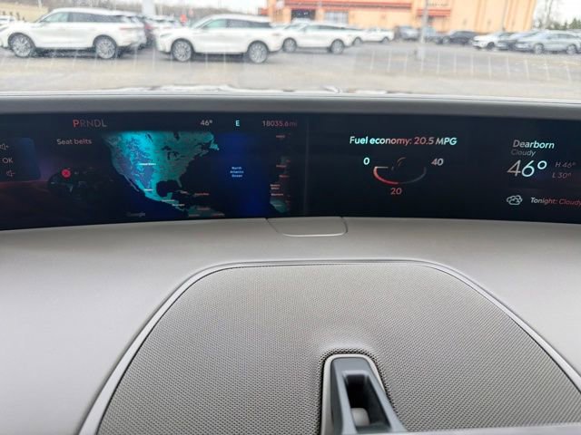 Used 2024 Lincoln Nautilus Premier image 23