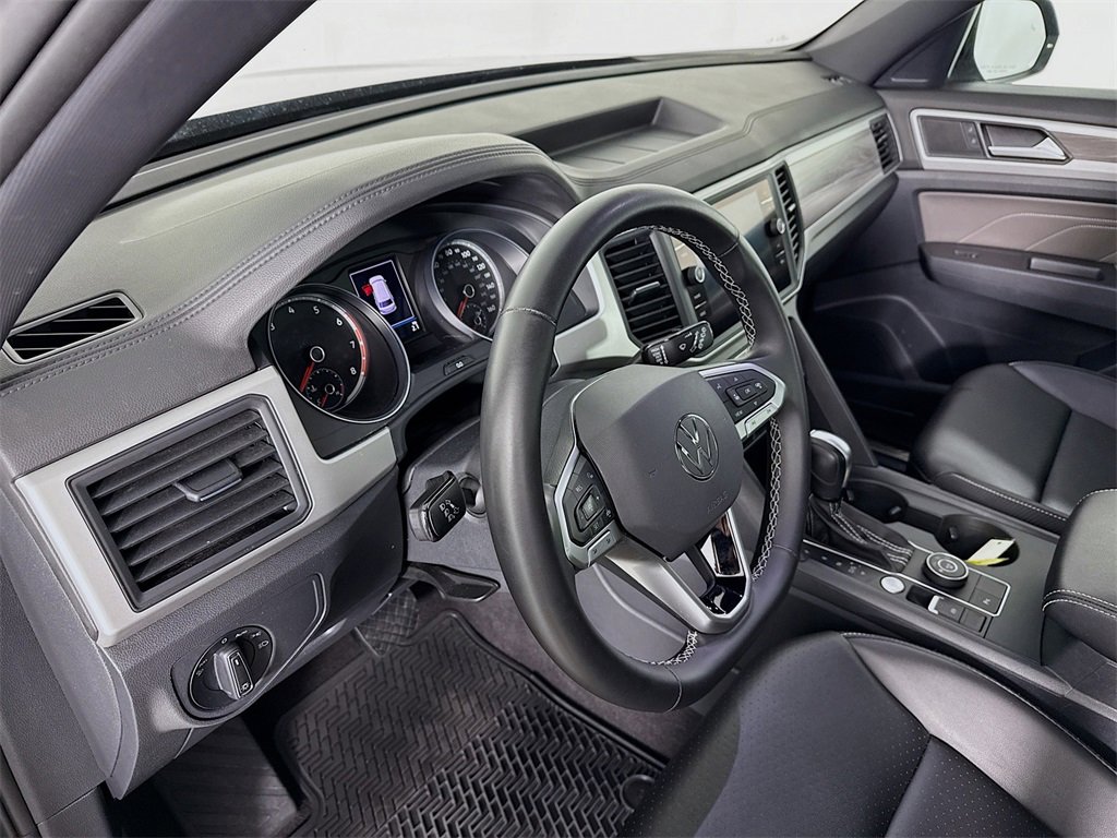 Used 2021 Volkswagen Atlas Cross Sport SE image 4