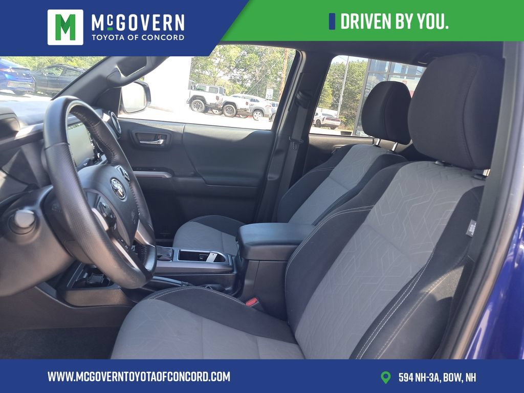 Used 2023 Toyota Tacoma TRD Sport w/ Technology Package AWD/4WD image 12