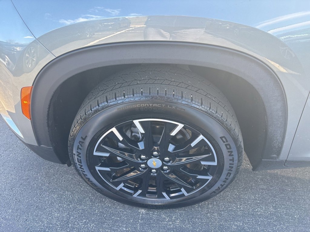 Used 2024 Chevrolet Traverse LT w/ LPO, Floor Liner Package image 8