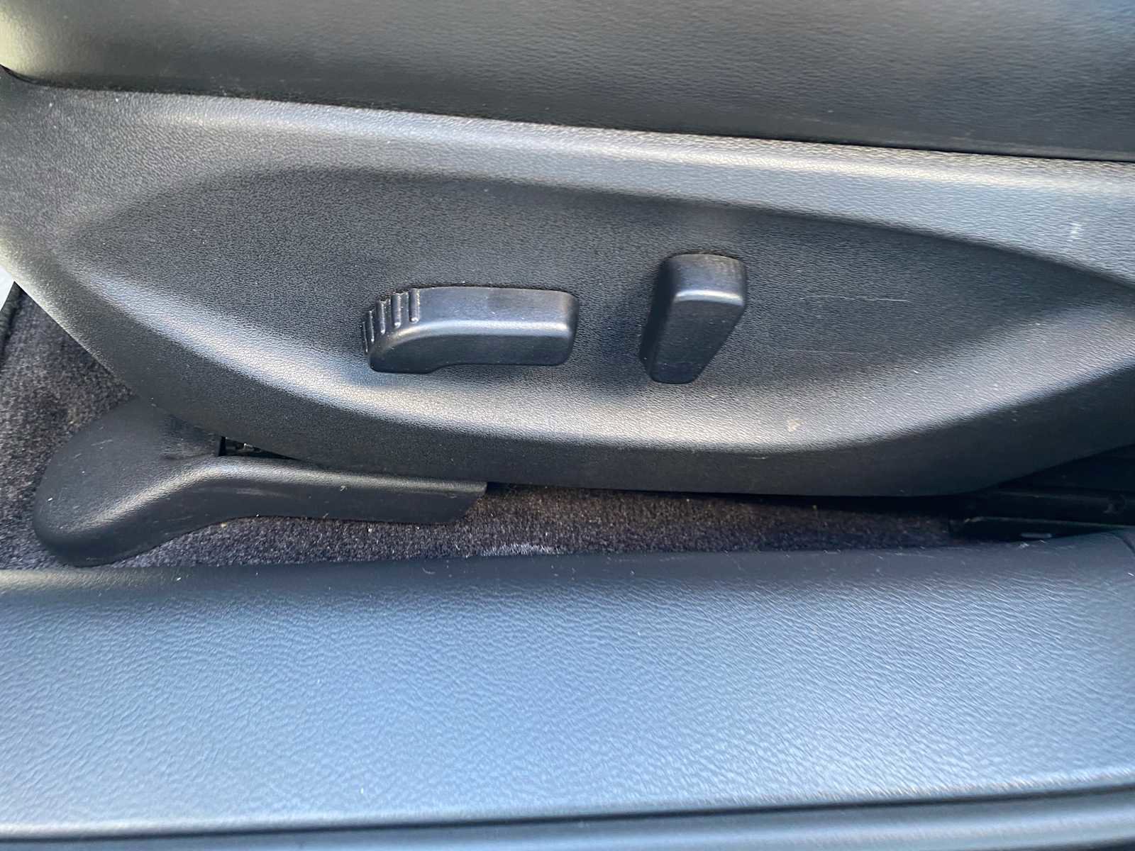 Used 2018 INFINITI Q50 Luxe image 18