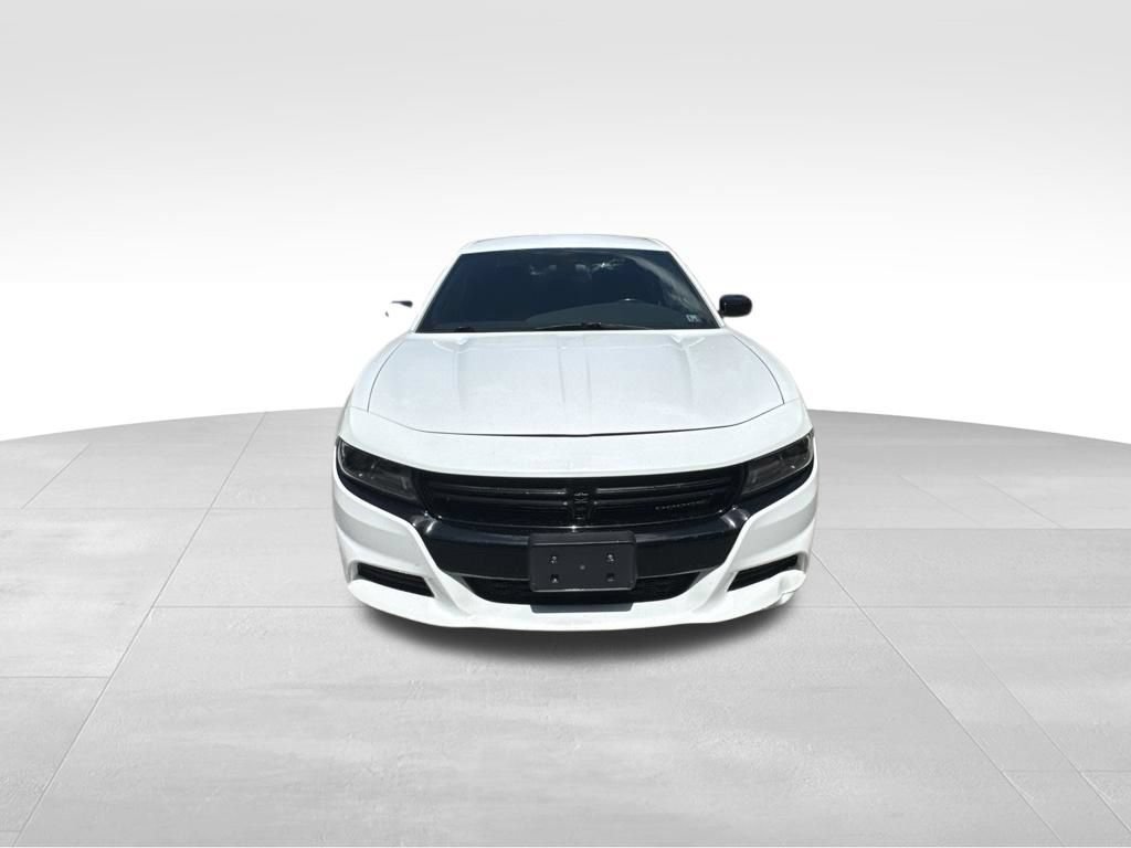 Used 2020 Dodge Charger SXT w/ Blacktop Package RWD image 9