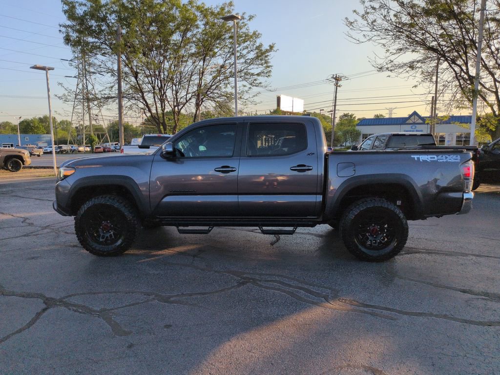 Used 2023 Toyota Tacoma TRD Off-Road AWD/4WD image 2