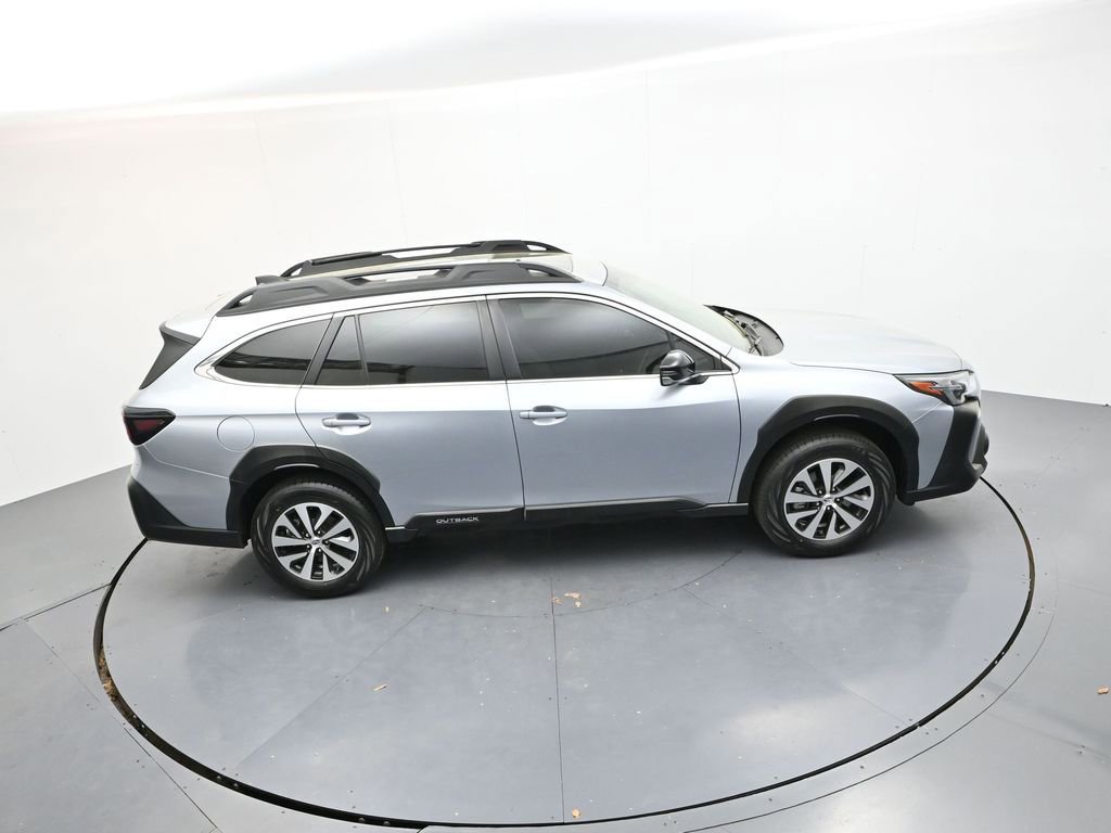 Used 2024 Subaru Outback Premium image 28