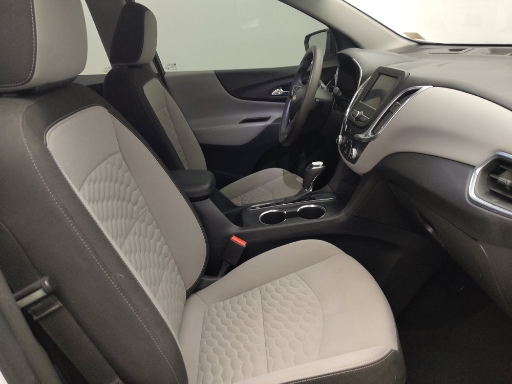 Used 2021 Chevrolet Equinox LS FWD image 21