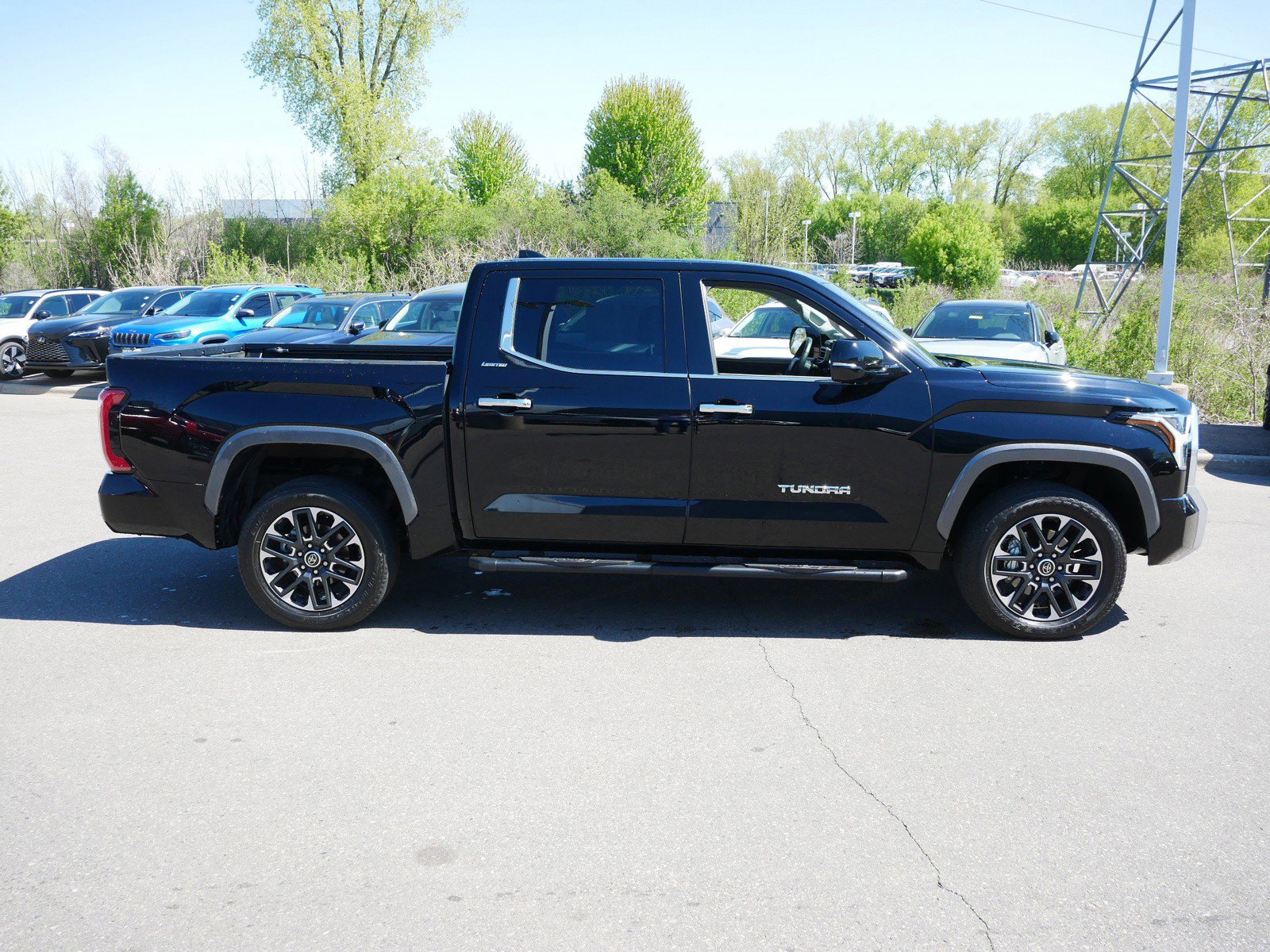 Used 2023 Toyota Tundra Limited AWD/4WD image 8