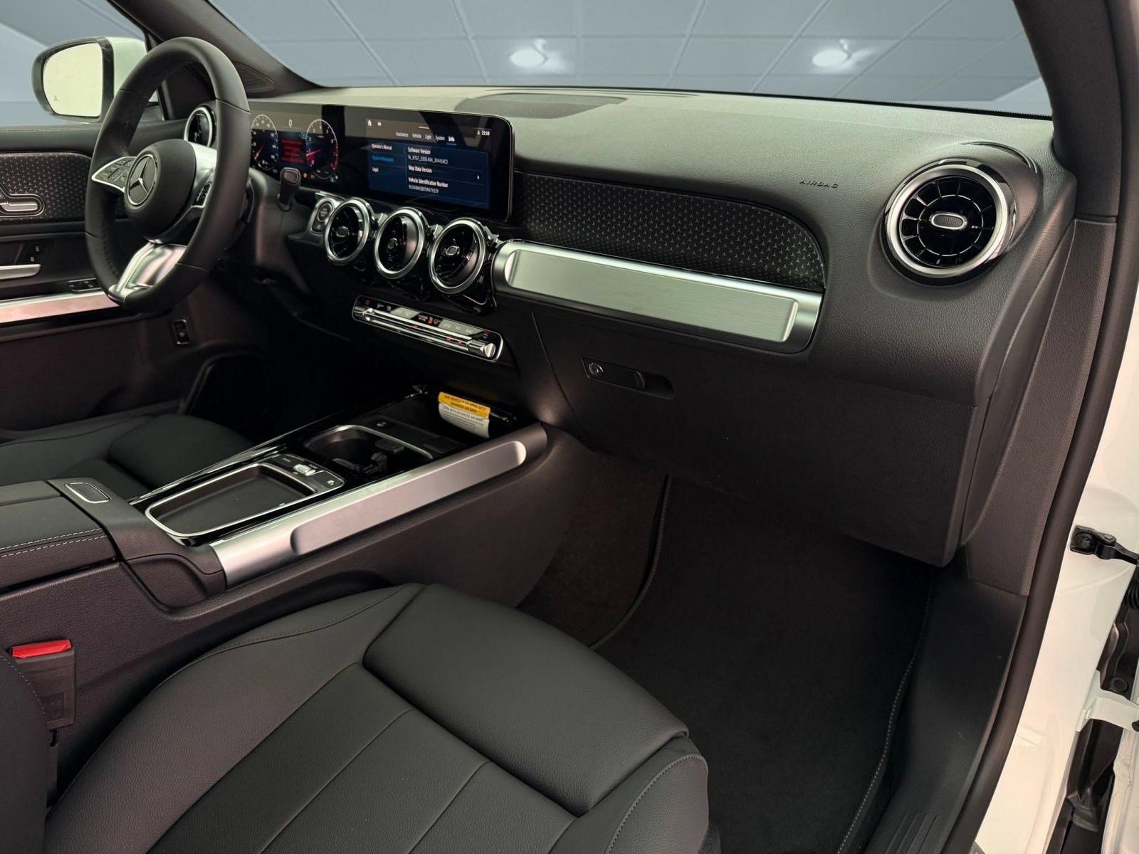 New 2026 Mercedes-Benz GLB 250 image 27