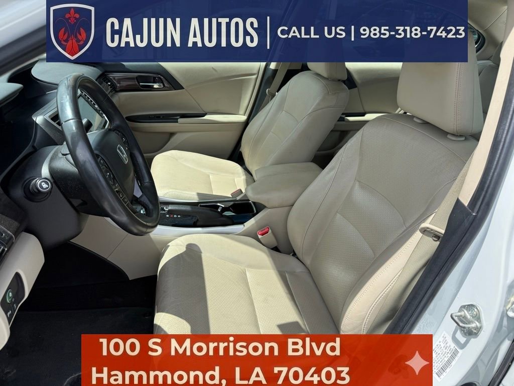 Used 2017 Honda Accord Touring image 12