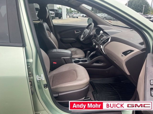Used 2010 Hyundai Tucson GLS w/ Popular Equipment Pkg 2 AWD/4WD image 33