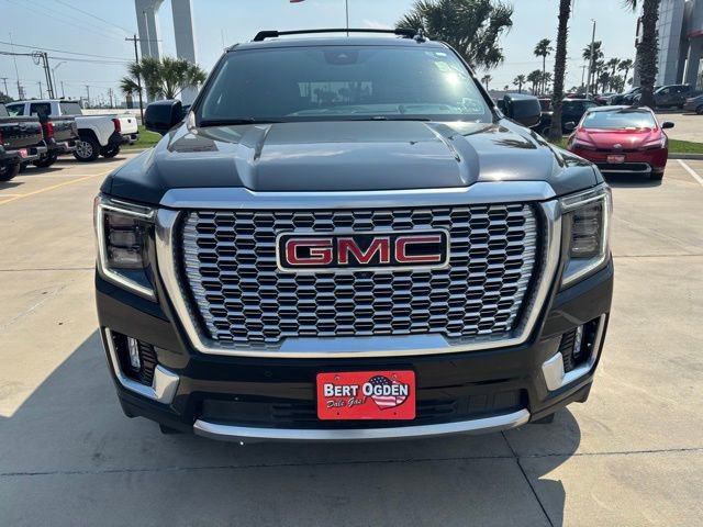 Used 2023 GMC Yukon Denali w/ LPO, Floor Liner Package RWD image 2