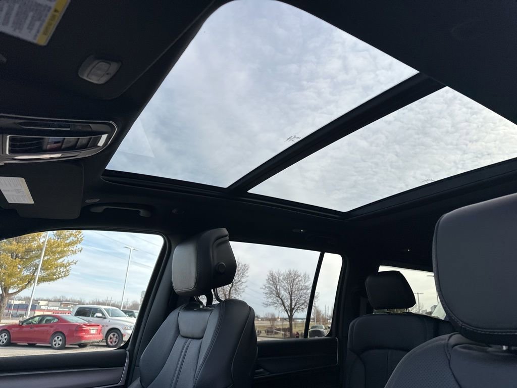 New 2026 Jeep Grand Wagoneer L 4WD w/ Premium Group I image 2