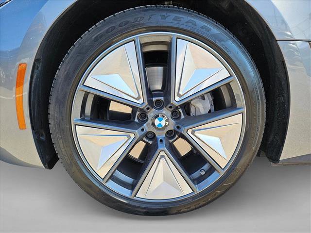 Used 2025 BMW i4 eDrive40 image 23