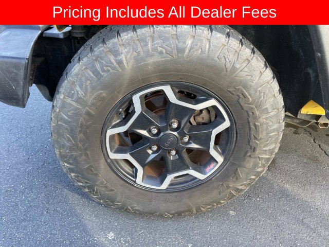 Used 2015 Jeep Wrangler Unlimited Sport w/ Quick Order Package 24S AWD/4WD image 2