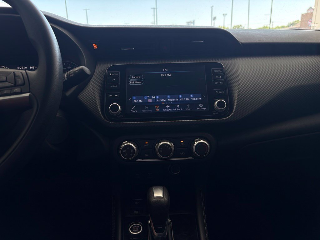 Used 2023 Nissan Kicks SV FWD image 9