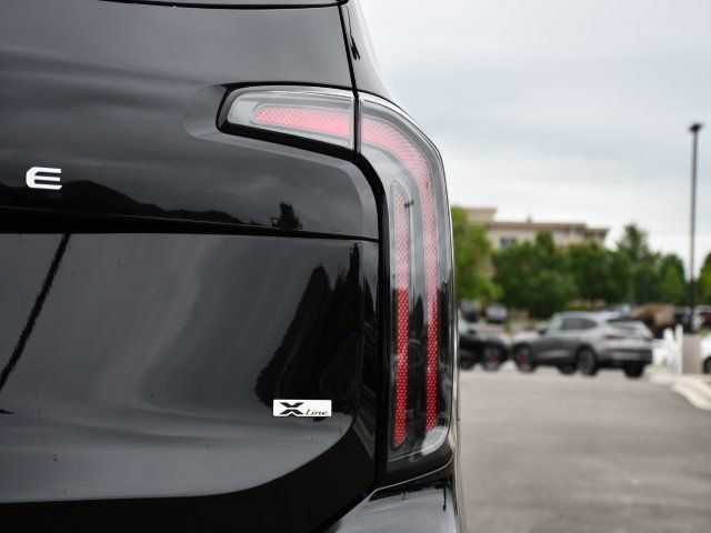 Used 2023 Kia Telluride EX X-Line AWD/4WD image 9