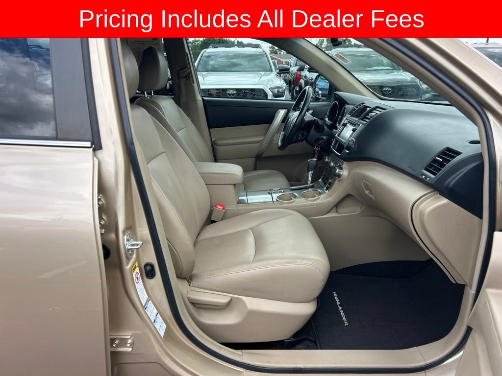Used 2013 Toyota Highlander SE AWD/4WD image 23