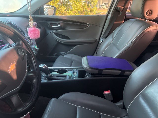 Used 2018 Chevrolet Impala Premier FWD image 2