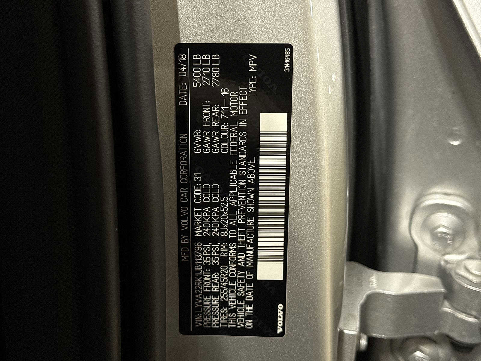 Used 2018 Volvo XC60 T6 Momentum w/ Advanced Package AWD/4WD image 13