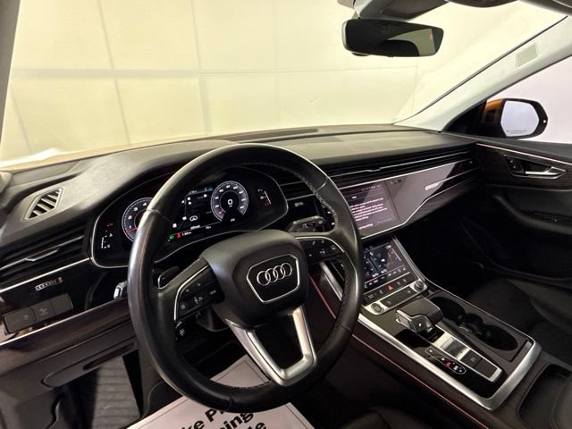 Used 2021 Audi Q8 Premium Plus w/ Premium Plus Package AWD/4WD image 18