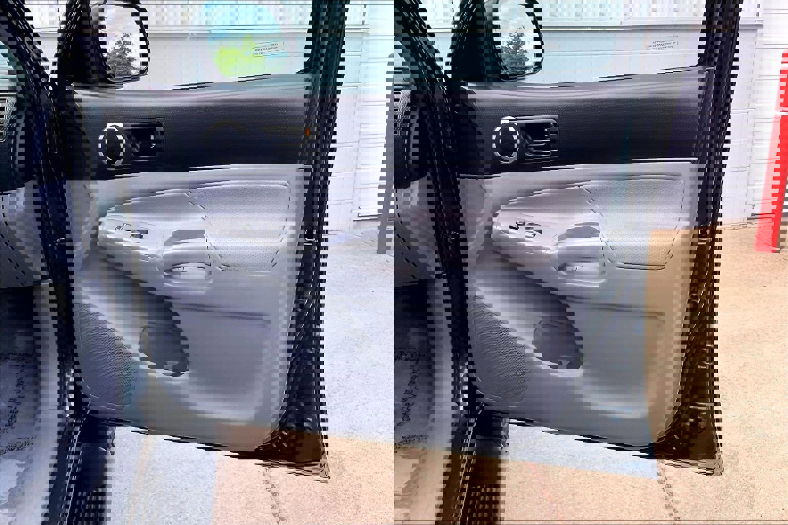 Used 2011 Toyota Tacoma 4x4 Double Cab w/ SR5 Pkg #2 image 27