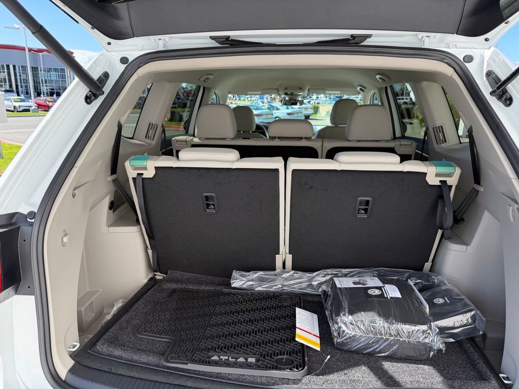 New 2026 Volkswagen Atlas SE image 28