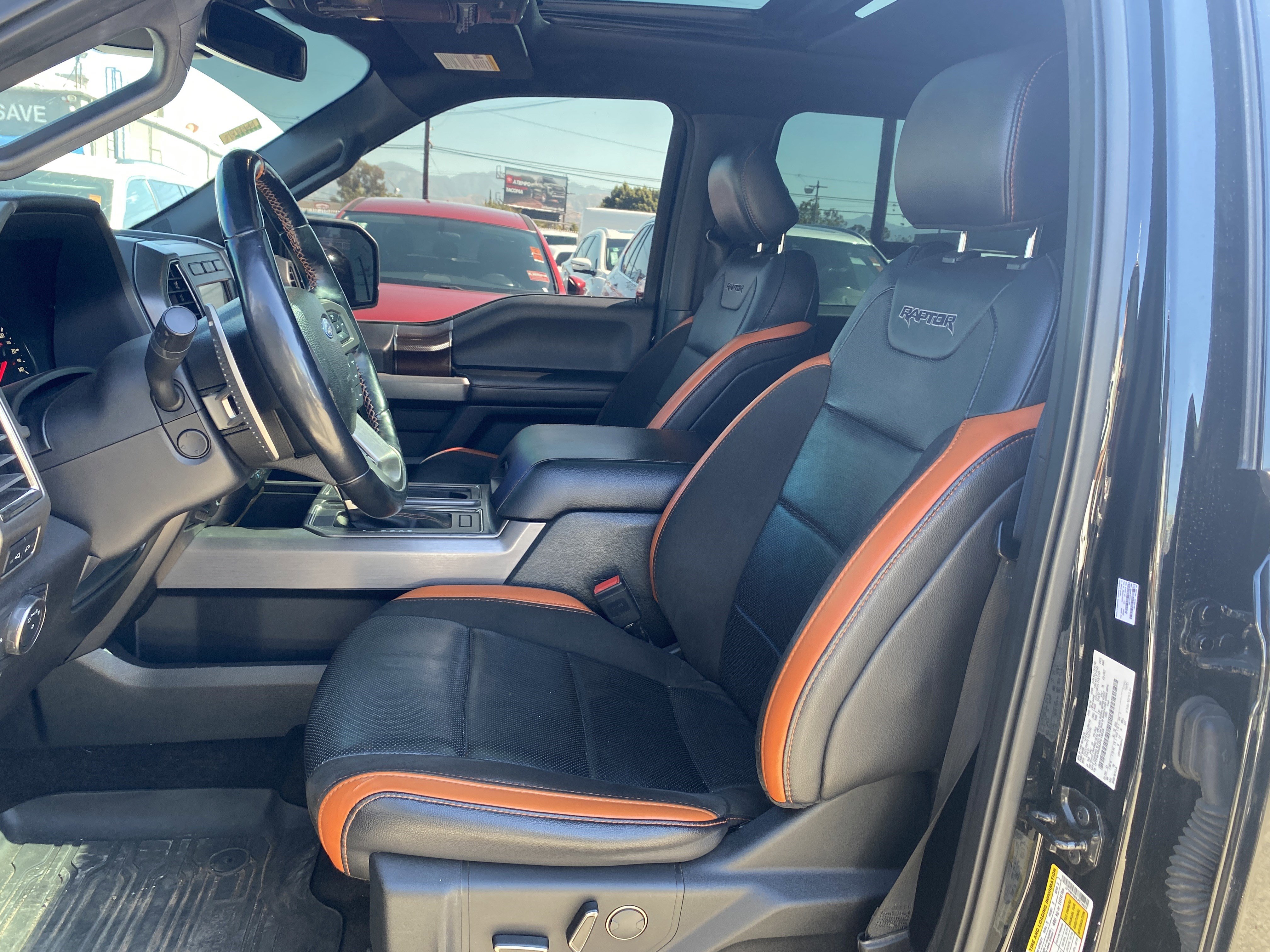 Used 2018 Ford F150 Raptor w/ Equipment Group 802A Luxury image 15