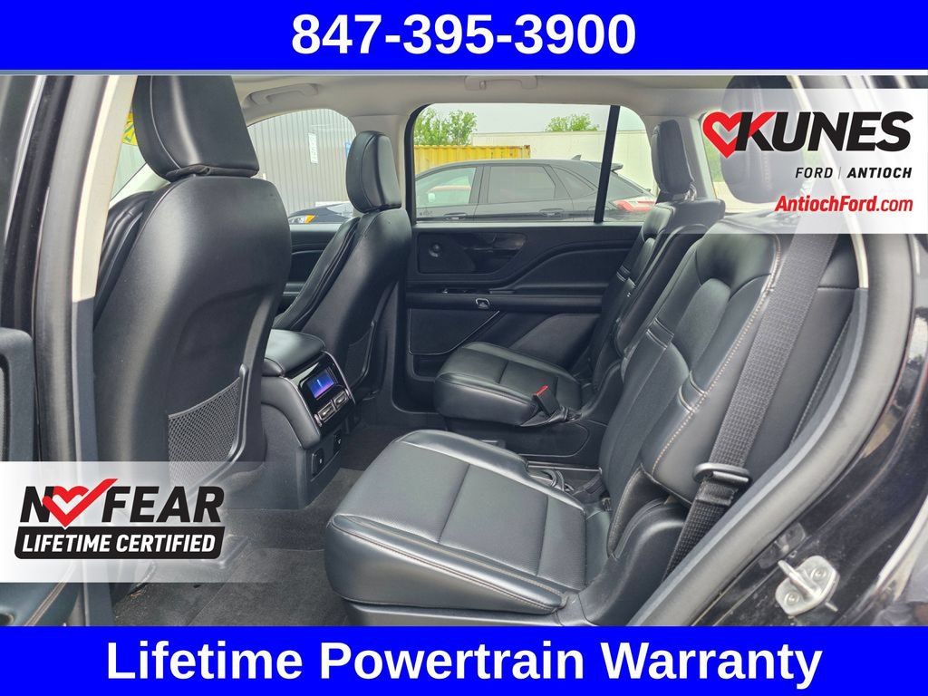 Used 2025 Lincoln Aviator AWD image 27