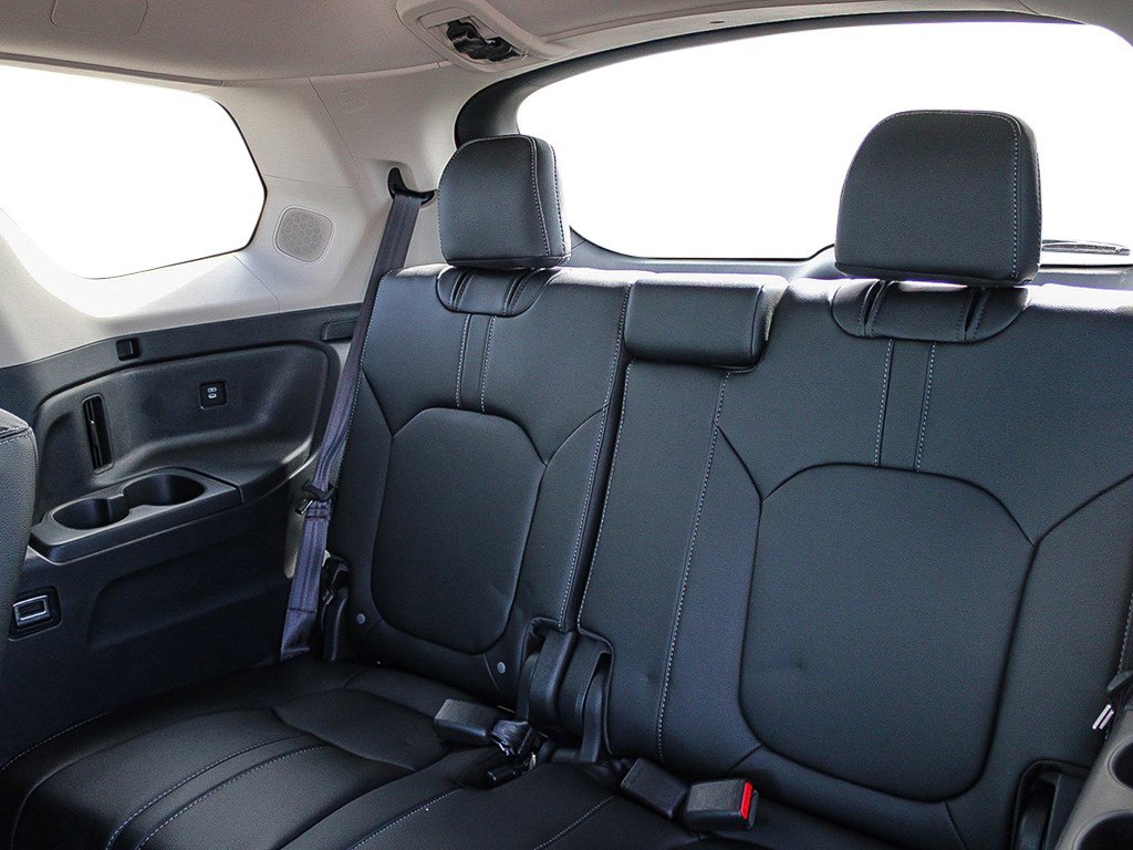 New 2026 Honda Pilot Touring image 24