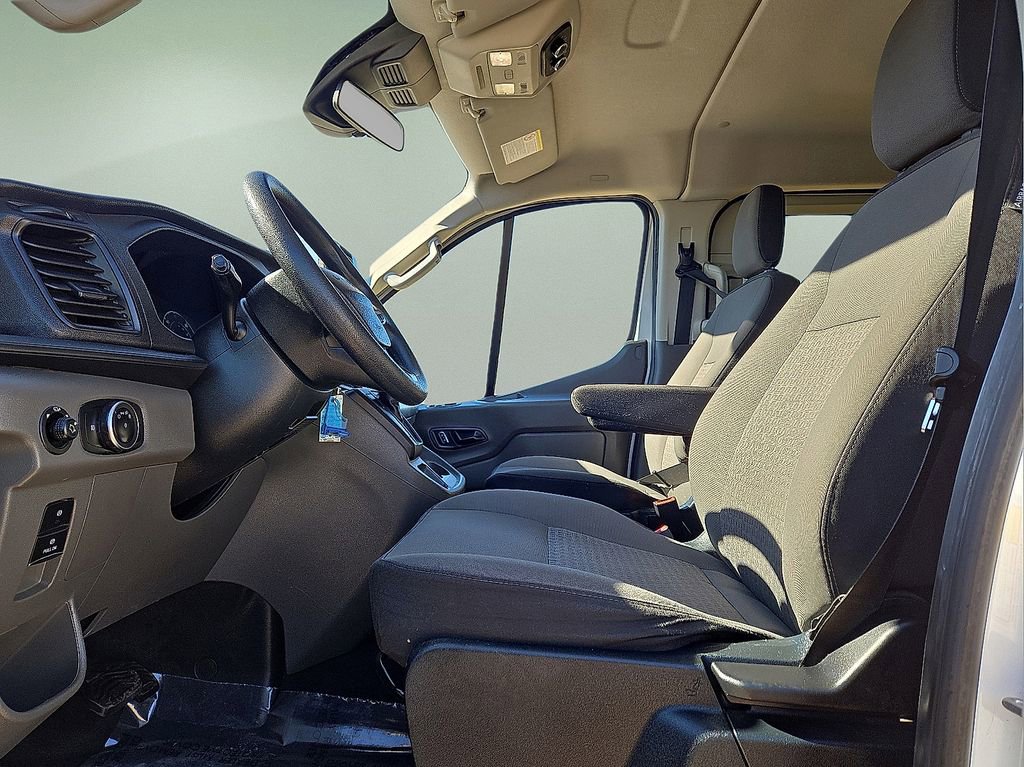 Used 2023 Ford Transit 350 XLT image 23