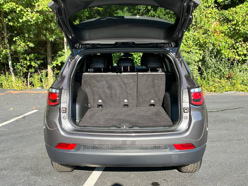 Used 2024 Jeep Compass Latitude image 22