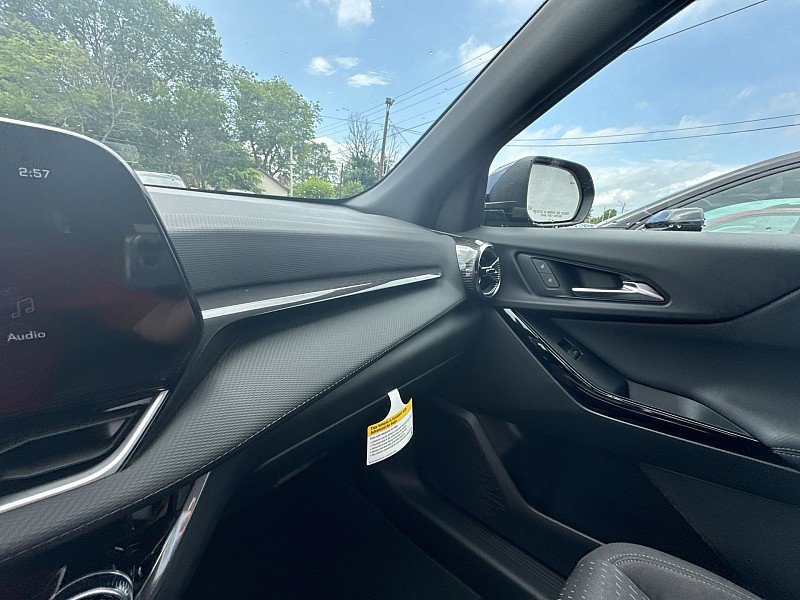 New 2026 Chevrolet Equinox LT w/ Midnight Edition image 17