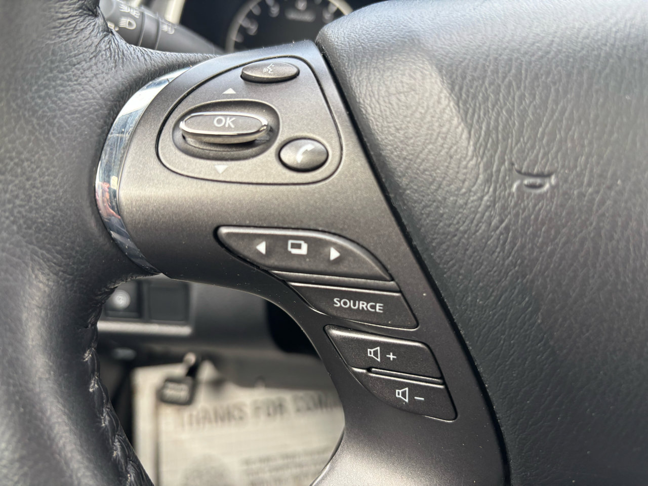 Used 2023 Nissan Murano SL w/ SL Moonroof Package image 17